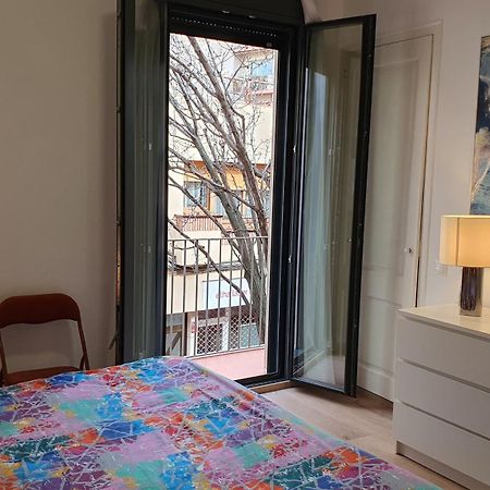 Apartamento Nuevo En Terrassa Centro Bagian luar foto