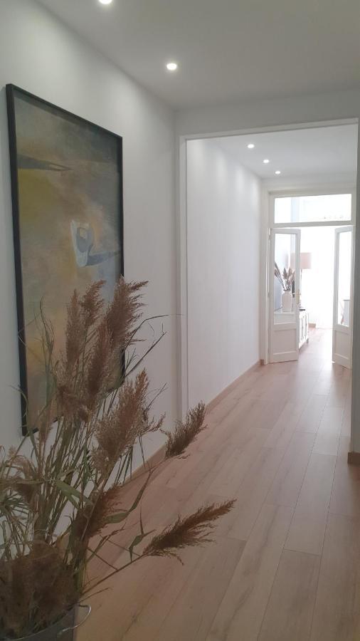 Apartamento Nuevo En Terrassa Centro Bagian luar foto
