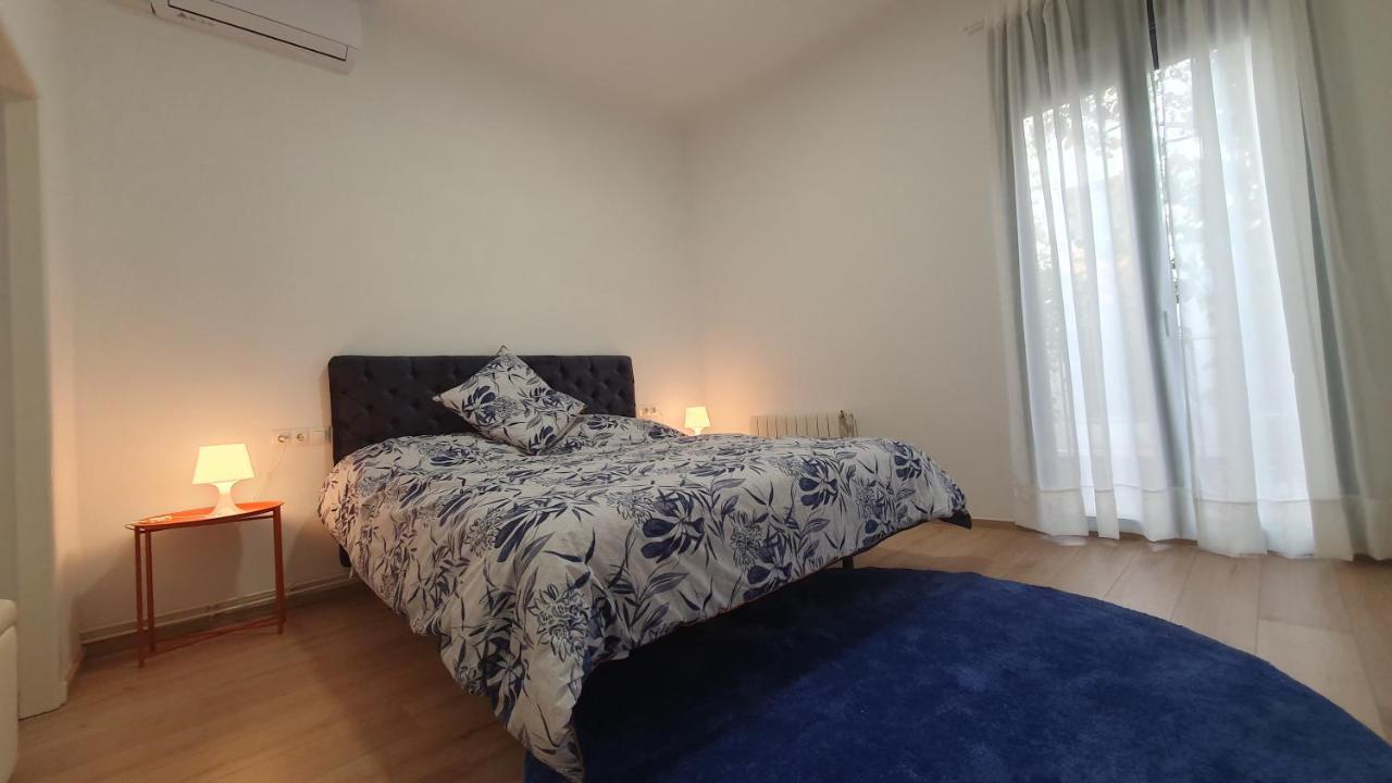 Apartamento Nuevo En Terrassa Centro Bagian luar foto