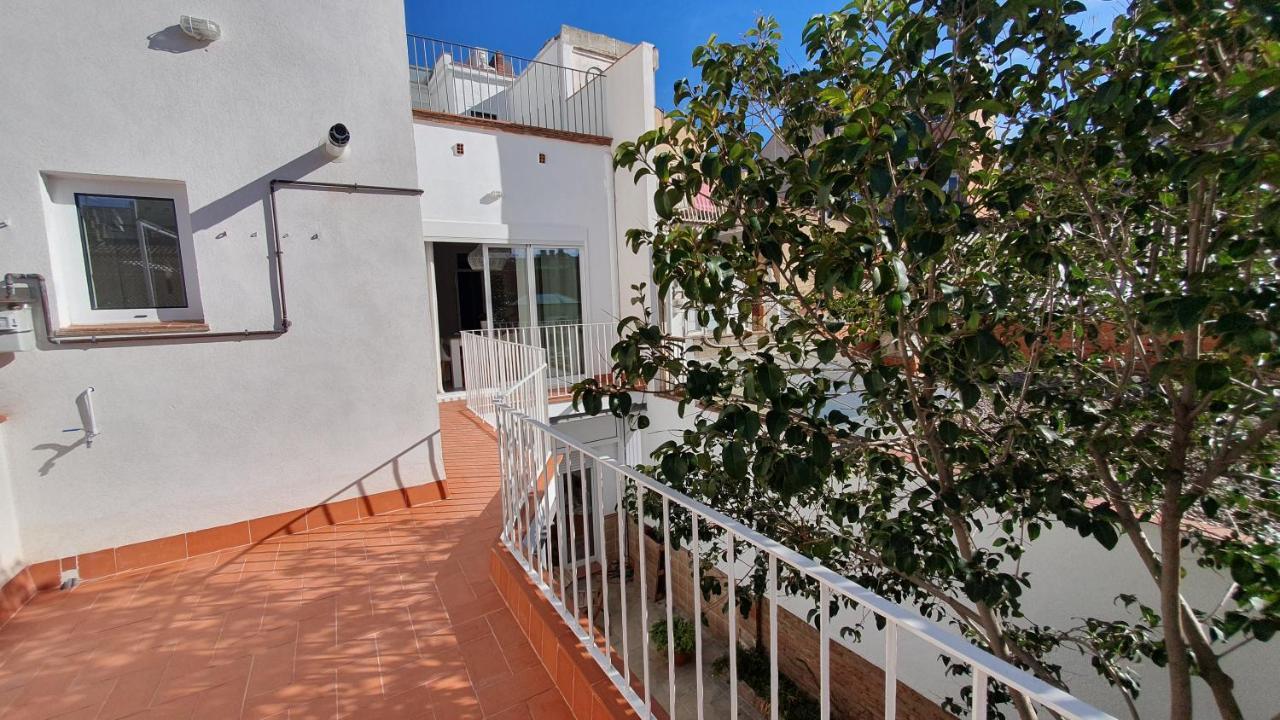Apartamento Nuevo En Terrassa Centro Bagian luar foto